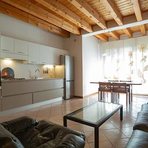Casa Aurora - 10 Min Da Gardaland & Di Garda Castelnuovo del Garda